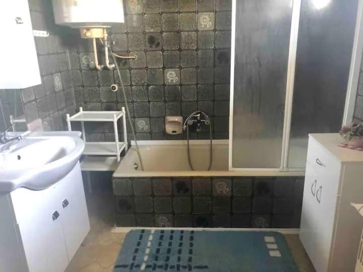 Legkondicionalt, Erkelyes Szoba, Privat Fuerdovel A Balatonon Koroshegy Exterior photo